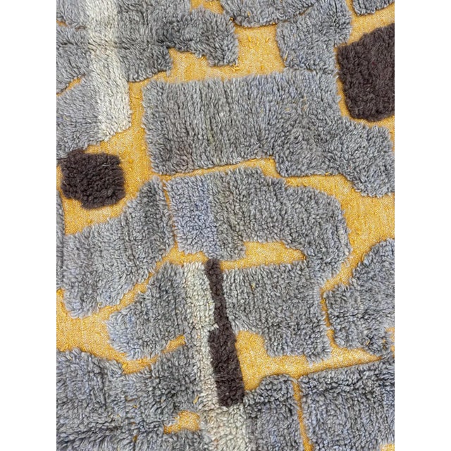 Modern Beni Ourain Moroccan Wool Rug For Sale - Image 9 of 17