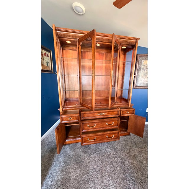 French Provincial Vintage White Furniture Co. Mebane, Nc 7 Foot Lighted French Provincial China Hutch (2 Piece) For Sale - Image 3 of 12
