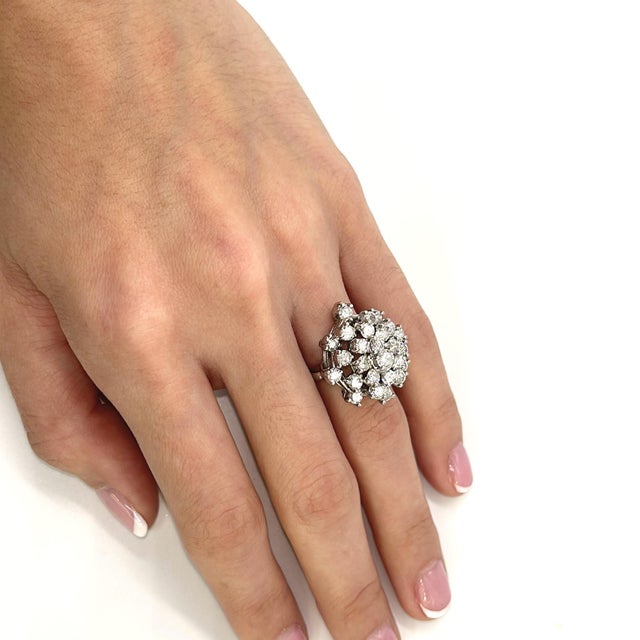 14k White Gold Diamond Cluster Cocktail Ring - Size 5.25 For Sale In Phoenix - Image 6 of 7