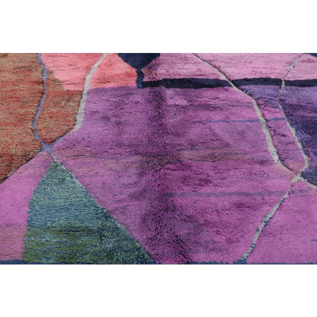 Berber Tribes of Morocco Colorful Abstract Beni Mrirt Moroccan Rug - 09'03 X 11'07 For Sale - Image 4 of 9