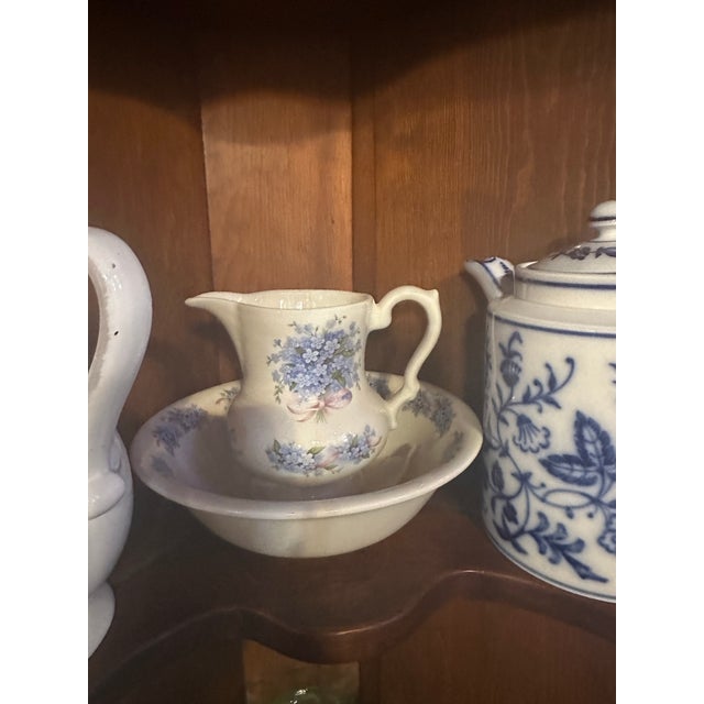 Staffordshire Late 19th Century Staffordshire England Empress Ironstone Forget-Me-Not Design Small Pitcher & Wash Basin For Sale - Image 4 of 4