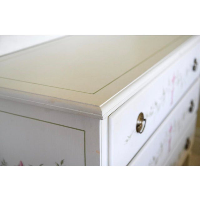 Antique White Adorable Julia Gray Hand-Painted Bench Made Dresser Chest For Sale - Image 8 of 9