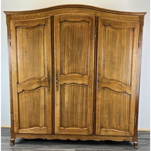 Vintage French Louis XVI Style Oak Wardrobe For Sale - Image 3 of 11