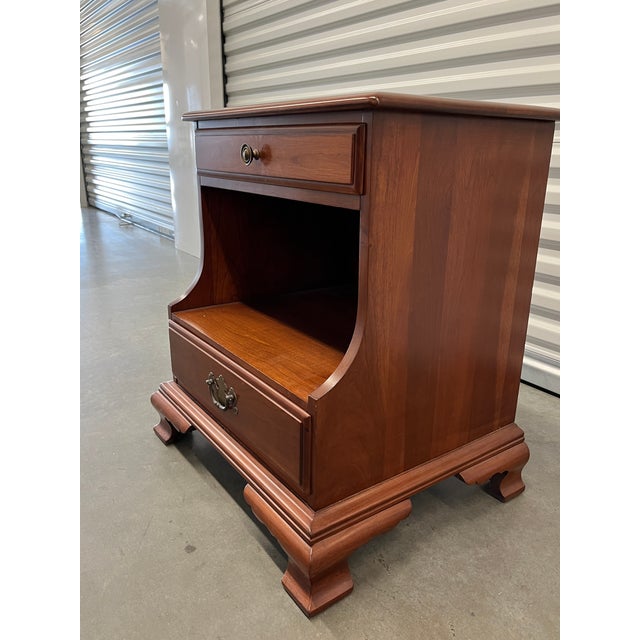 Nice little traditional side table with convenient two-drawer storage. Wonderful addition to an eclectic design aesthetic...
