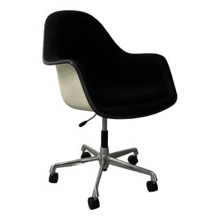 Loose Cushion Armchair by Charles & Ray Eames for Herman Miller, 1970 For Sale