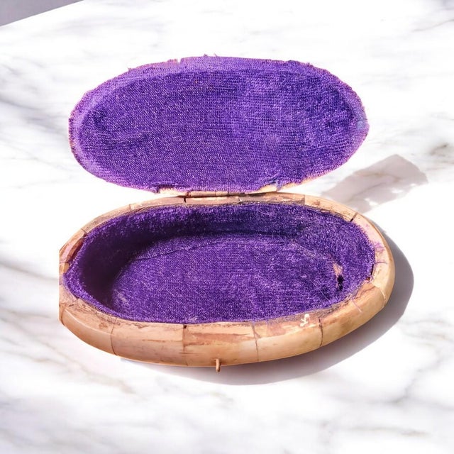 1970s 1970s Vintage Camel Bone & Brass Treasure / Trinket Box For Sale - Image 5 of 5