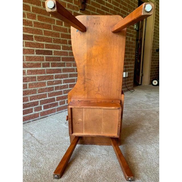 Mid 20th Century Cushman Colonial Creations Maple Cobbler's Table No. 5-16 For Sale - Image 11 of 11