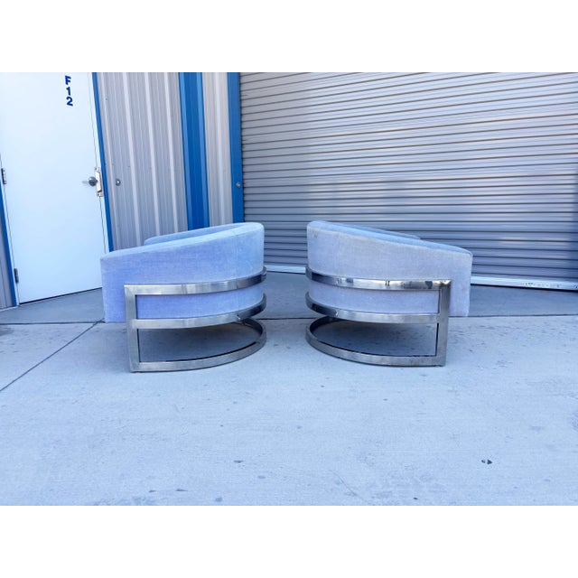 Metal 1970s Pair of Mid-Century Modern Chrome Barrel Chairs Styled After Milo Baughman For Sale - Image 7 of 12