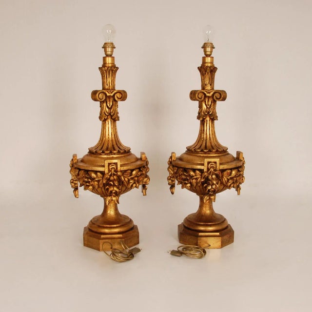 Italian Lamps XL Carved Giltwood Gold Neoclassical Urn Vases Table Lamps - A Pair For Sale - Image 9 of 12
