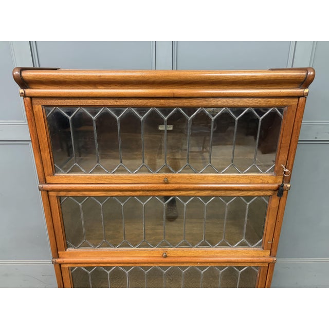 Walnut Stacking Bookcase from Globe Wernicke, 1910 For Sale - Image 4 of 17