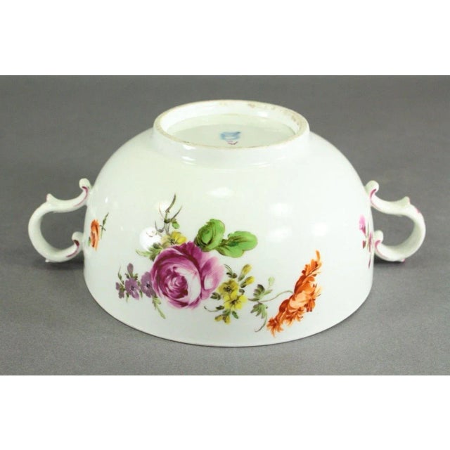 Circa 1756 Vienna Porcelain Ecuelle Bowl & Cover W. Strawberry Knob For Sale - Image 10 of 13
