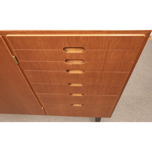 Mässan Cabinet in Teak attributed to Kurt Karlsson for August Löfvings Möbelfabrik, 1950s For Sale - Image 4 of 14