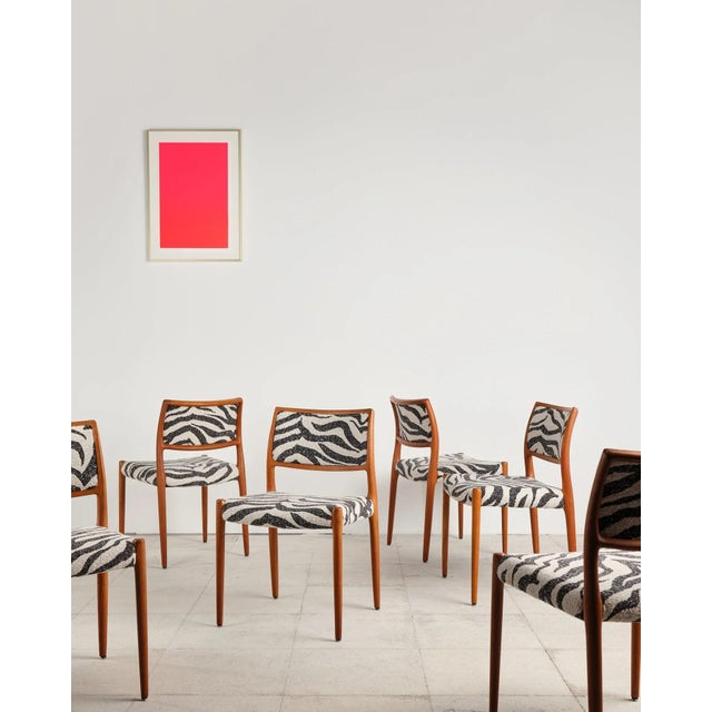 Model 80 Dining Chairs in Teak with Zebra-Print Upholstery by Niels O. Møller for j.l. Møllers, Denmark, 1960s, Set of 6 For Sale - Image 4 of 18