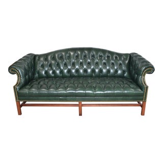McKinley Leather of Hickory Inc. Forest Green Button Tufted Camelback Chesterfield Sofa For Sale