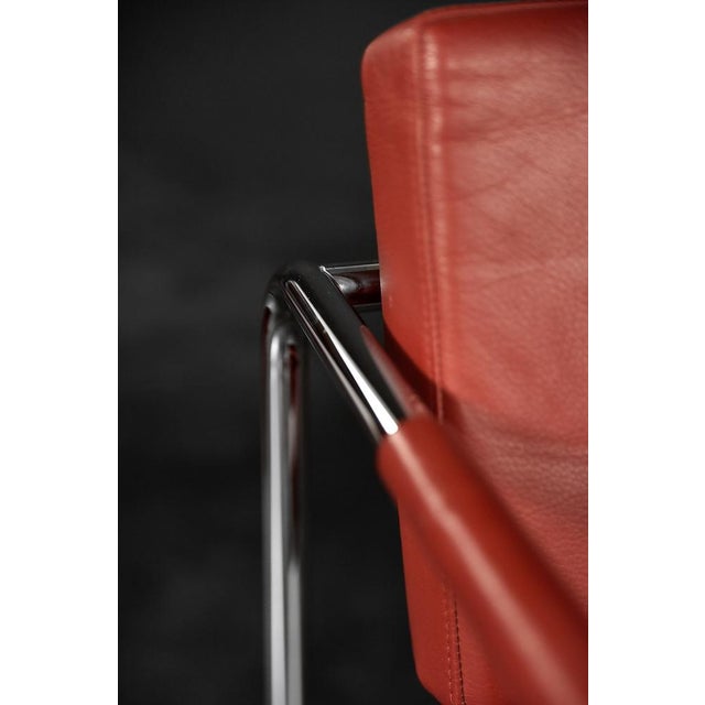 Set of Scandinavian Bauhaus Model EJ 8 Armchairs in Chrome and Red Leather by Torben Skov for Erik Jørgensen Møbelfabrik, 1990 For Sale - Image 6 of 18