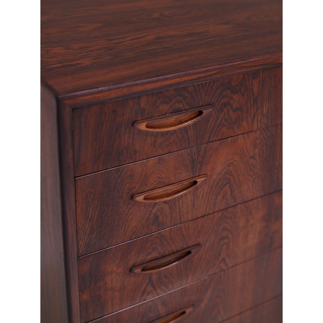 Kingwood Chest of Drawers by Henry Rosengren Hansen, 1960s For Sale - Image 11 of 18