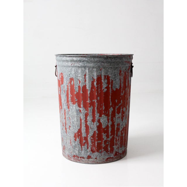 Early 20th Century Antique Galvanized Utility Can With Red Paint For Sale - Image 5 of 17