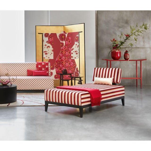 Wood: ammara ebony materials structure: multi-layered wood reinforced with steel corner brackets. Seat: high-density, non-...