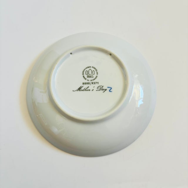Ceramic 1970s Mother's Day Porcelain Cat Plate, Made in Denmark For Sale - Image 7 of 8