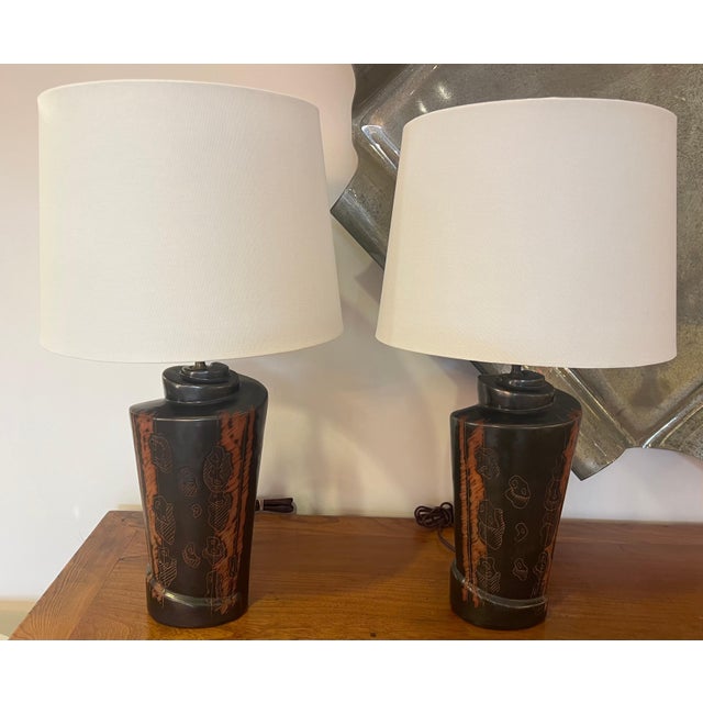 Pair of 1940s American Marianna von Allesch Ceramic Table Lamps For Sale In New York - Image 6 of 12