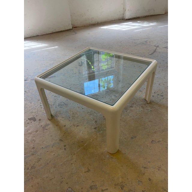 Square Coffee Table in White Glass by Peter Ghyczy for Horn Collection For Sale - Image 3 of 11