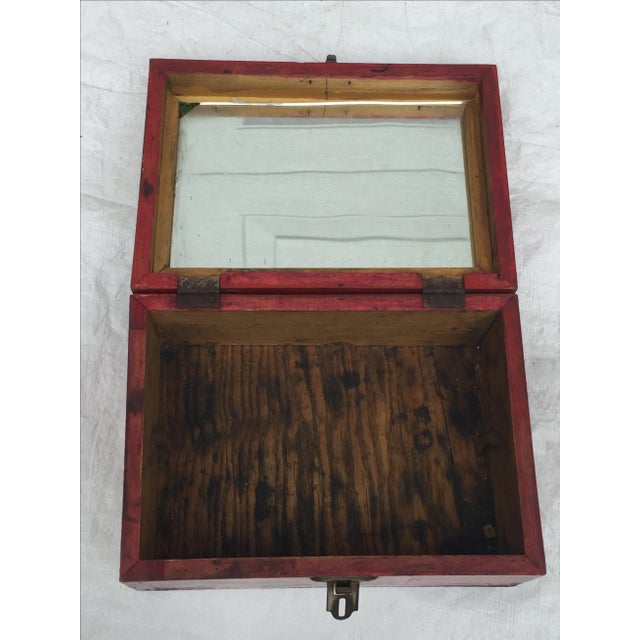 Red Asian Hand-Painted Vintage Keepsake Box For Sale - Image 8 of 8
