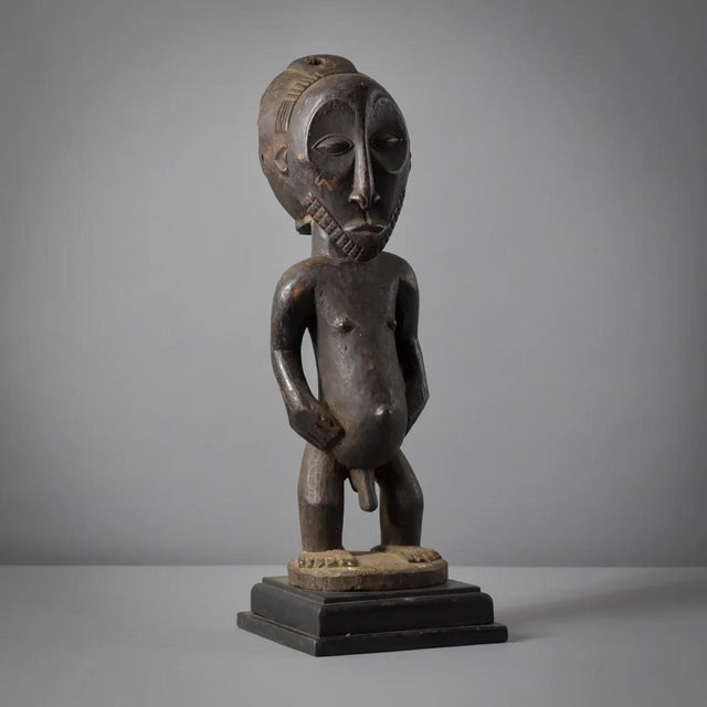 Early 20th Century Hemba Male Figure on Base For Sale - Image 11 of 11