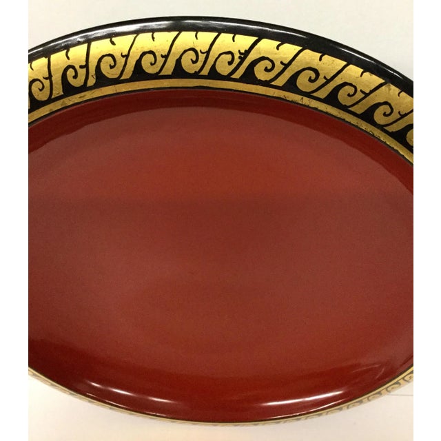 1970s Art Deco Cinnabar Lacquer Ware Plate With Gold Trim For Sale - Image 4 of 12