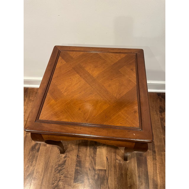 French Provincial Mid 20th Century Heritage Henredon French Provincial Accent Side Table For Sale - Image 3 of 12
