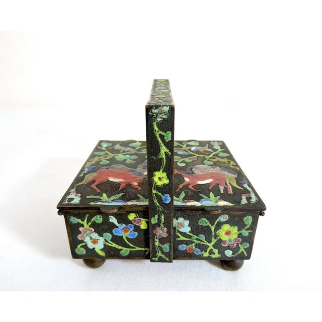 1950s Antique Chinese Green and Blue Cloisonné Enamel 'Opening' Brass Ashtray With Flowers & Horses For Sale - Image 5 of 9