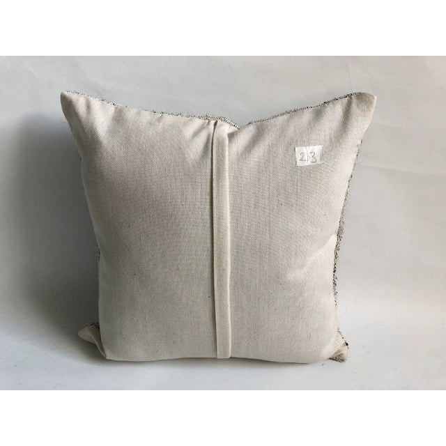 1960s Vintage Turkish White Kilim Pillow For Sale - Image 5 of 6