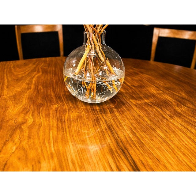 Wood Round Dining Table in Caviúna Wood by Joaquim Tenreiro, Brazil, 1950s For Sale - Image 7 of 14