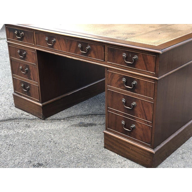 Large Pedestal Desk Splits into 3 pieces for easier transportation Strong & Solid. Has signs of use & wear, , and the odd...