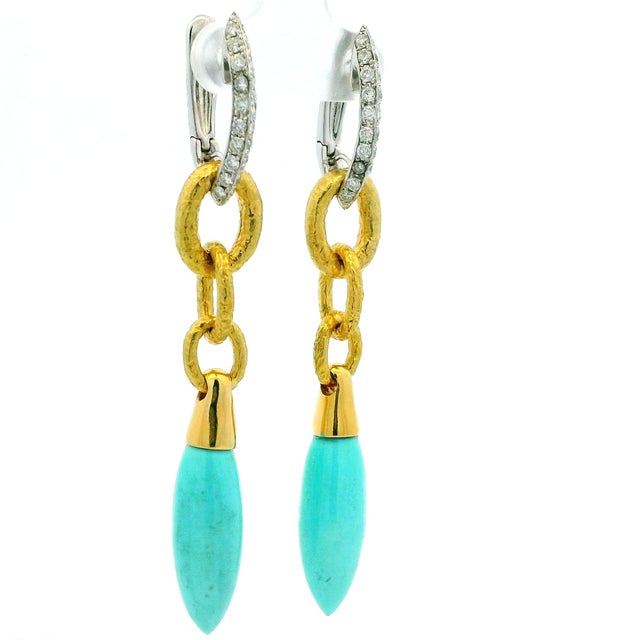 Italian 1990s Pair of Italian 18k Gold Diamond & Turquoise Link Drop Earrings For Sale - Image 3 of 10