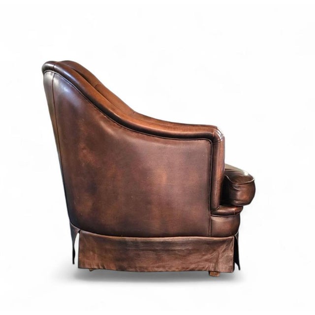 Small Chesterfield 2-Seater Sofa in Brown Leather For Sale - Image 9 of 11