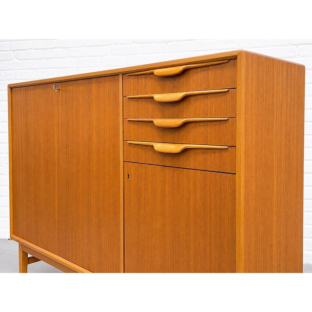 Mid Century Modern Teak Highboard Sideboard | Swedish Credenza by Beril Fridhagen for Bodafors, Vintage Scandinavian Bar Cabinet, 1960s For Sale - Image 12 of 15