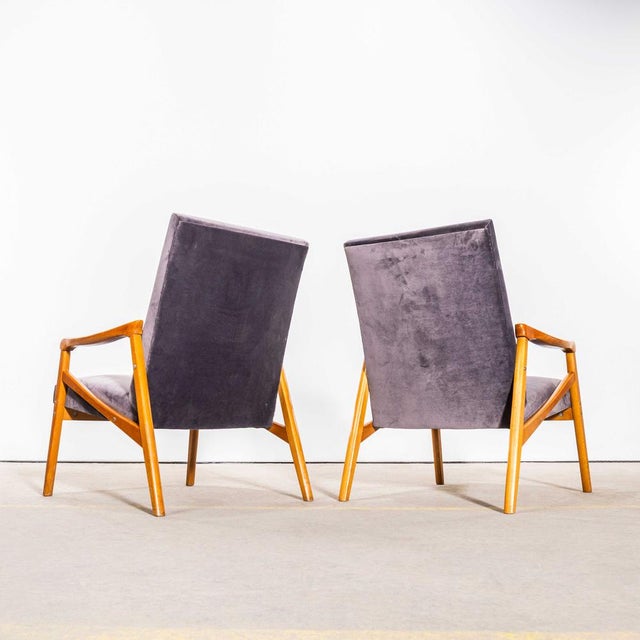 Lounge Chair in Grey Cotton Velvet and Beech by Jaroslav Smidek, 1950s For Sale - Image 6 of 10