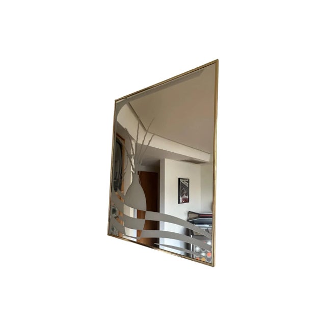 We have for your consideration a very gorgeous beautiful wall mirror. mirror consists of a glass mirror with gold plastic...
