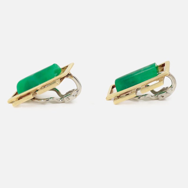 Pair of Signed Wedderien Mid-Century Modern 18k Gold & Jade Clip-on Earrings For Sale - Image 10 of 14
