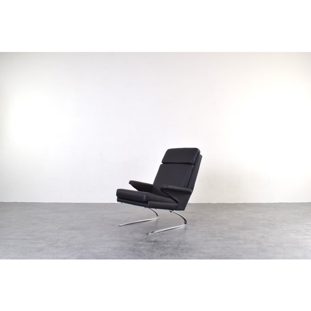 This lounge chair was designed in the 1970s by Reinhold Adolf and Friedrich Wilhelm Möller, and manufactured in Germany by...