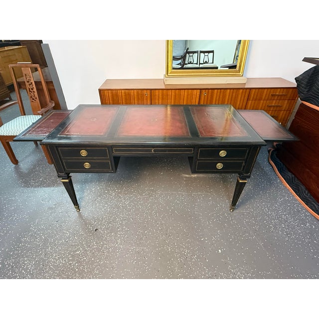 Hickory White 1990s Lillian August for Hickory White Ebonized Leather Top Desk With Pull-Out Slides For Sale - Image 4 of 12