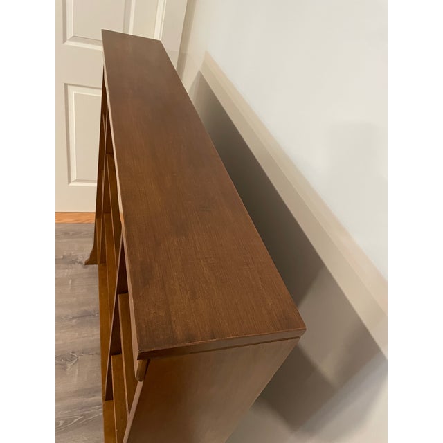 American Vintage Ethan Allen Heirloom Nutmeg Maple Bookcase Shelves For Sale - Image 3 of 5