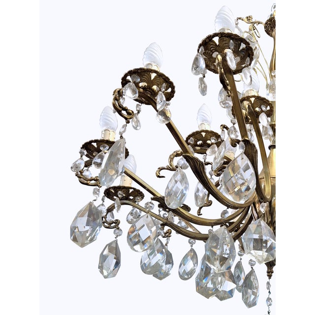 Gold Eighteen-Light King Umberto of Savoy Chandelier in Bronze and Crystal, 1890s For Sale - Image 8 of 14