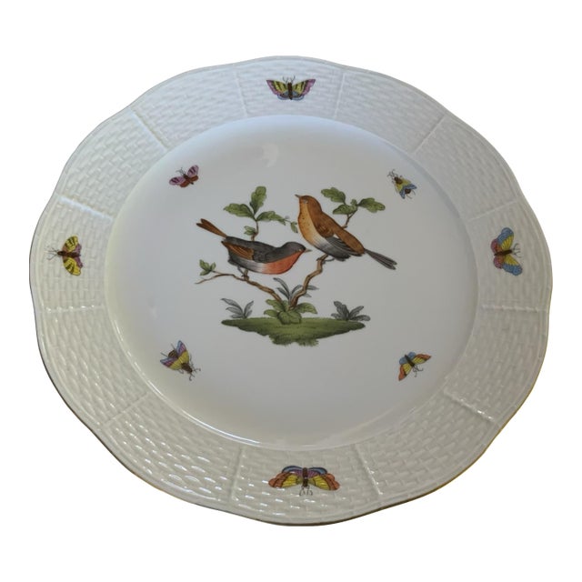 Herand Rothschild Bird 10" Dinner Porcelain Plate 524/Ro Motif Made in Hungary For Sale