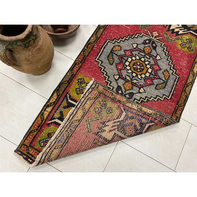 Oushak Vintage Decorative Wool Carpet For Sale In Phoenix - Image 6 of 6