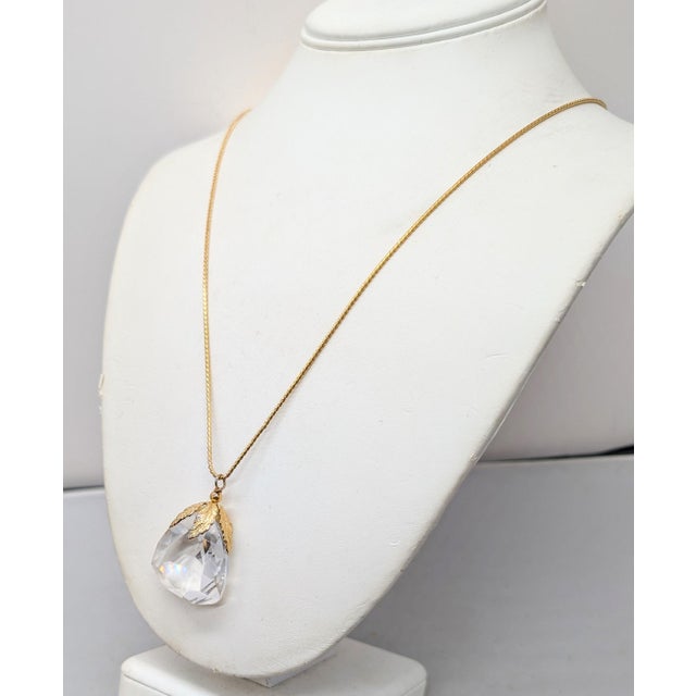 Napier Vintage 1960s Signed Napier Goldtone Faceted Glass Pendant Necklace For Sale - Image 4 of 8