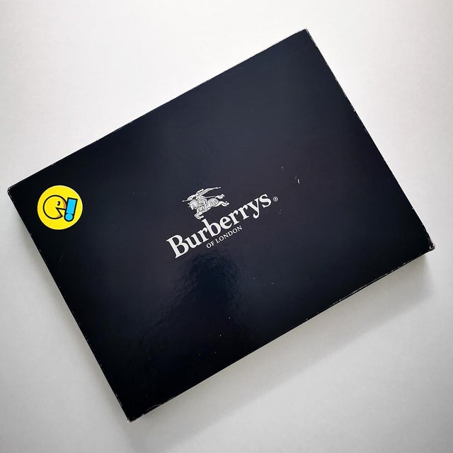 Contemporary 1990s Burberrys Burberry Crest Set of 6 Placemats Place Mats Vintage Deadstock New Old Stock For Sale - Image 3 of 18