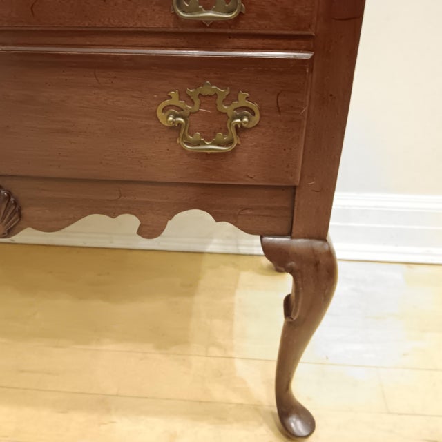 Wood Mid 20th Century Hickory Chair Co. Vintage Mahogany Queen Anne Style Lowboy Dresser For Sale - Image 7 of 15