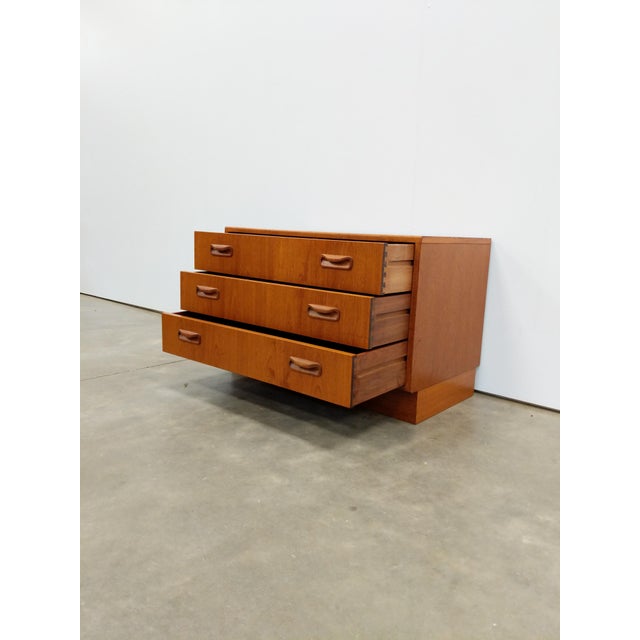 Authentic vintage mid century modern teak low dresser / chest of drawers. "Fresco" series designed by Victor B Wilkins for...