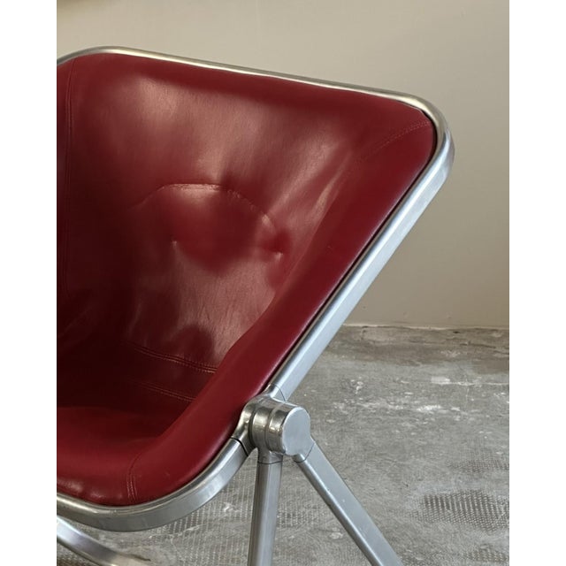 1960s Plona Armchair in Red Leather by Giancarlo Piretti for Anonima Castelli, 1970s For Sale - Image 5 of 8